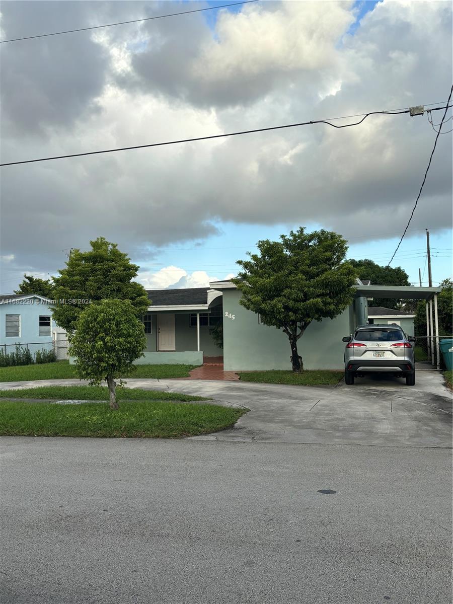 245 SW 105th Pl, Sweetwater, Florida image 2