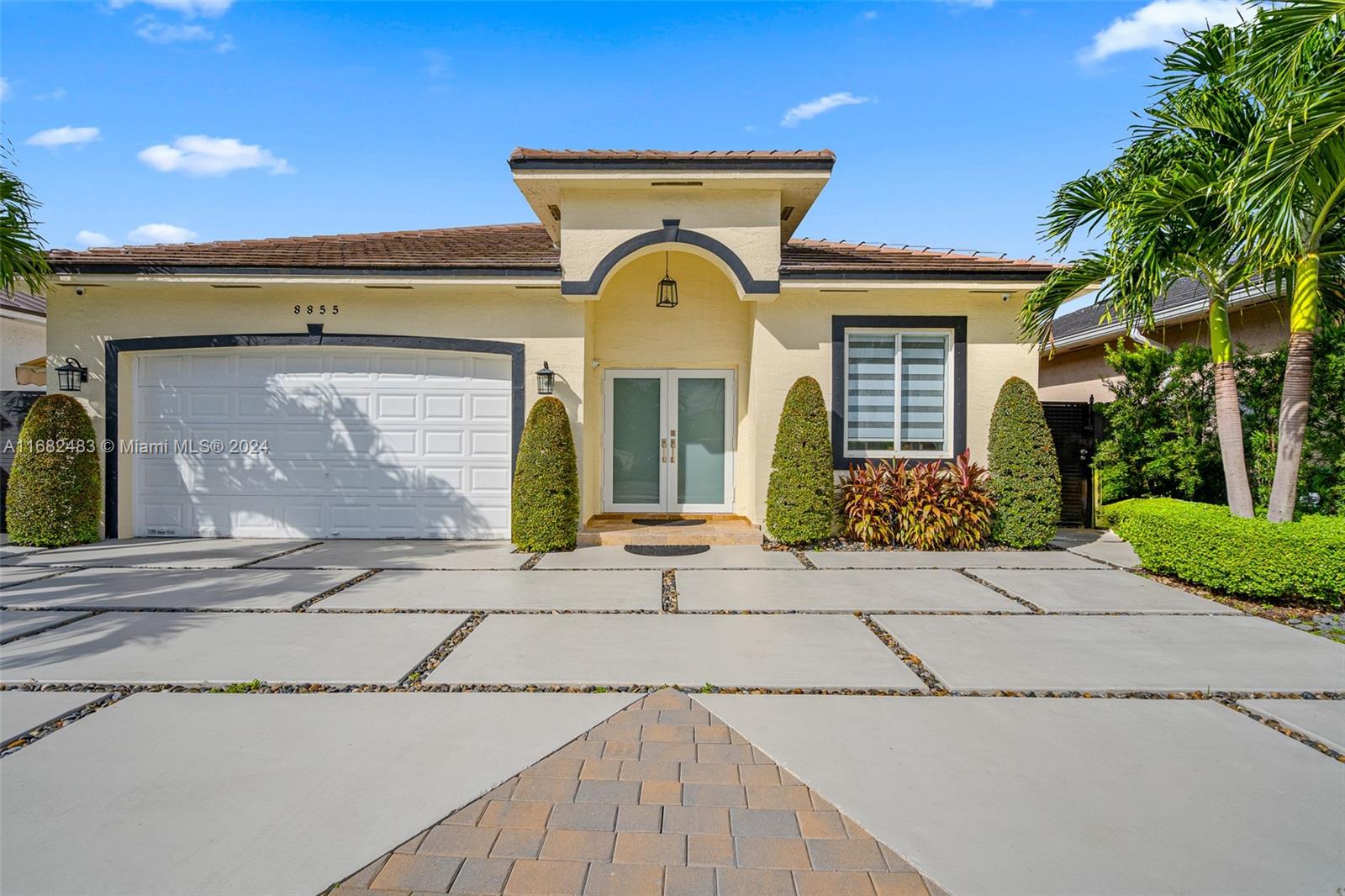 8855 NW 146th Ln, Miami Lakes, Florida image 1