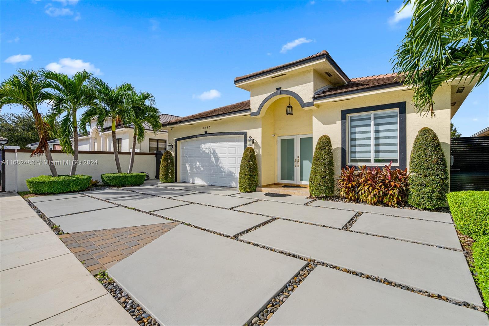 8855 NW 146th Ln, Miami Lakes, Florida image 3