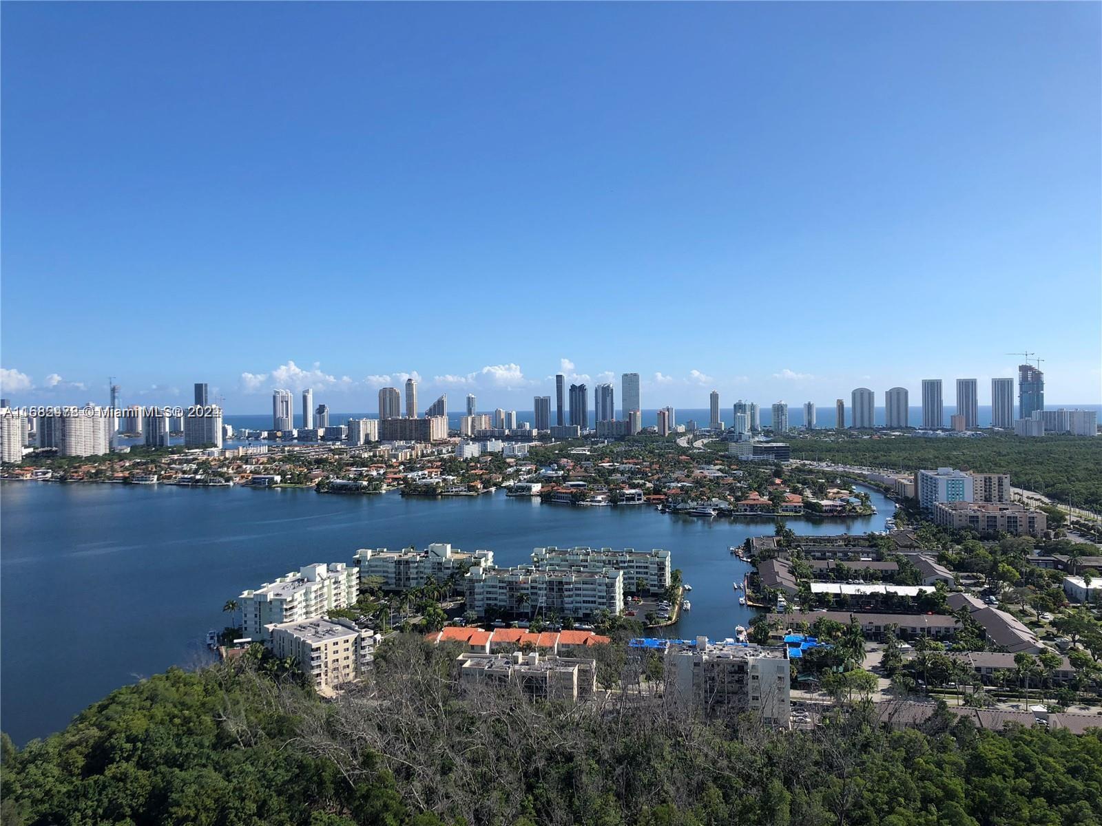Condo for Sale in North Miami Beach, FL