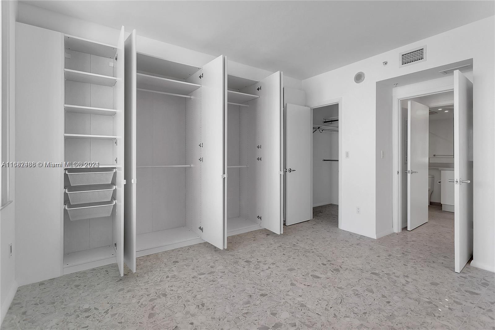 325 S Biscayne Blvd #4318, Miami FL 33131