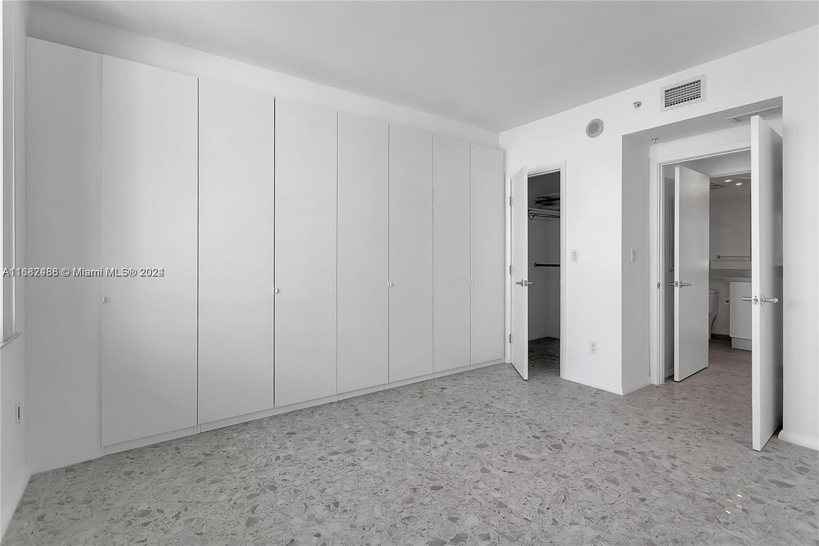 325 S Biscayne Blvd #4318, Miami FL 33131