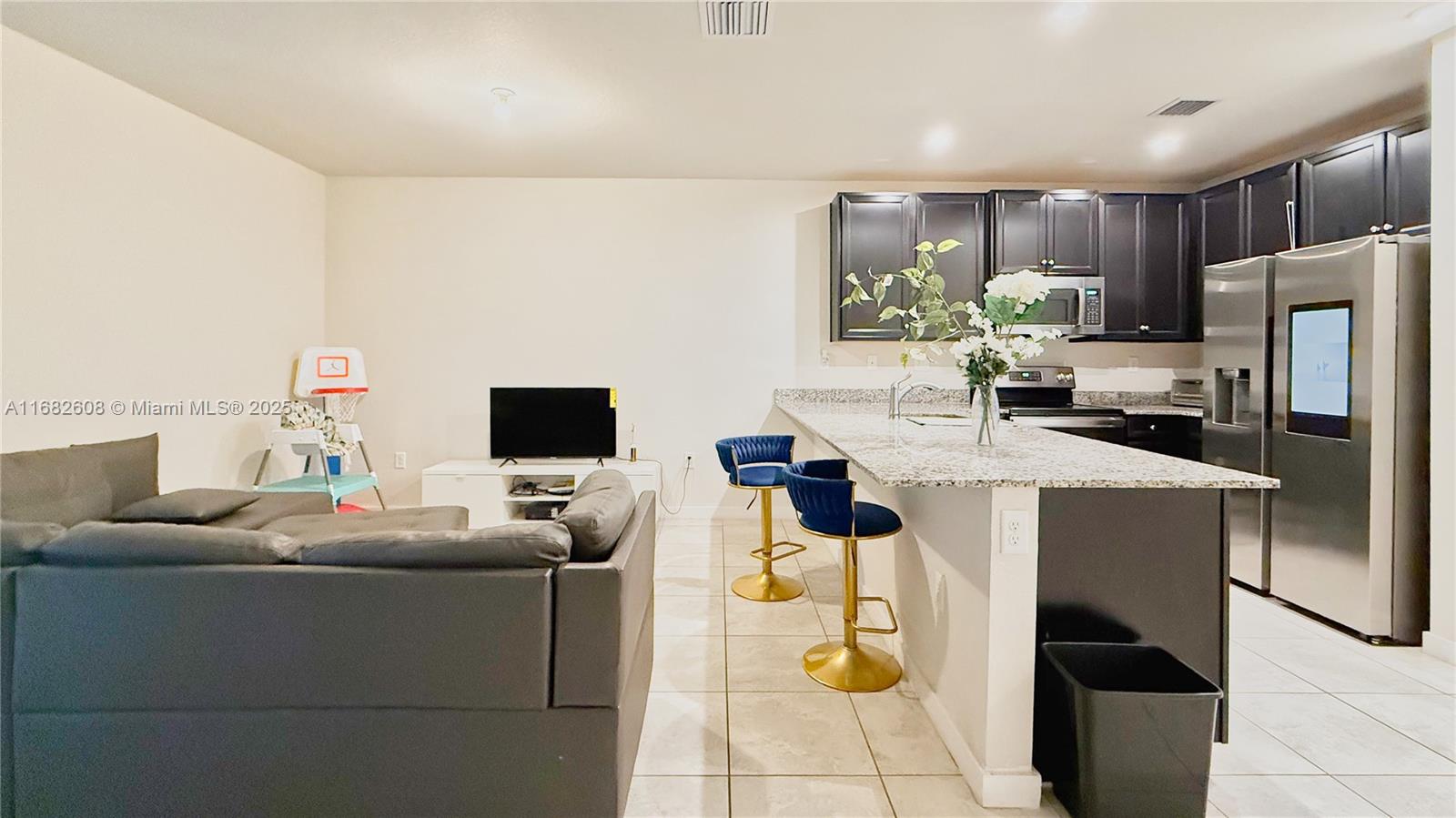 1053 NW 4th Ter  For Sale A11682608, FL