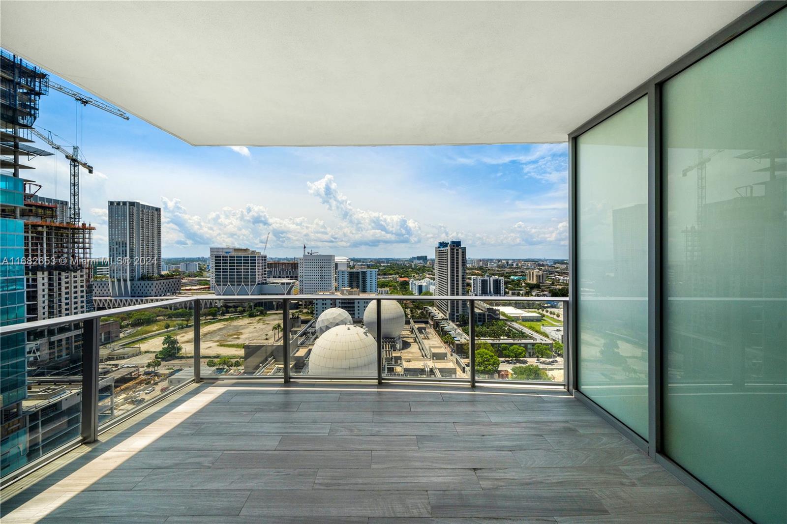 851 NE 1st AVE #2106, Miami FL 33132