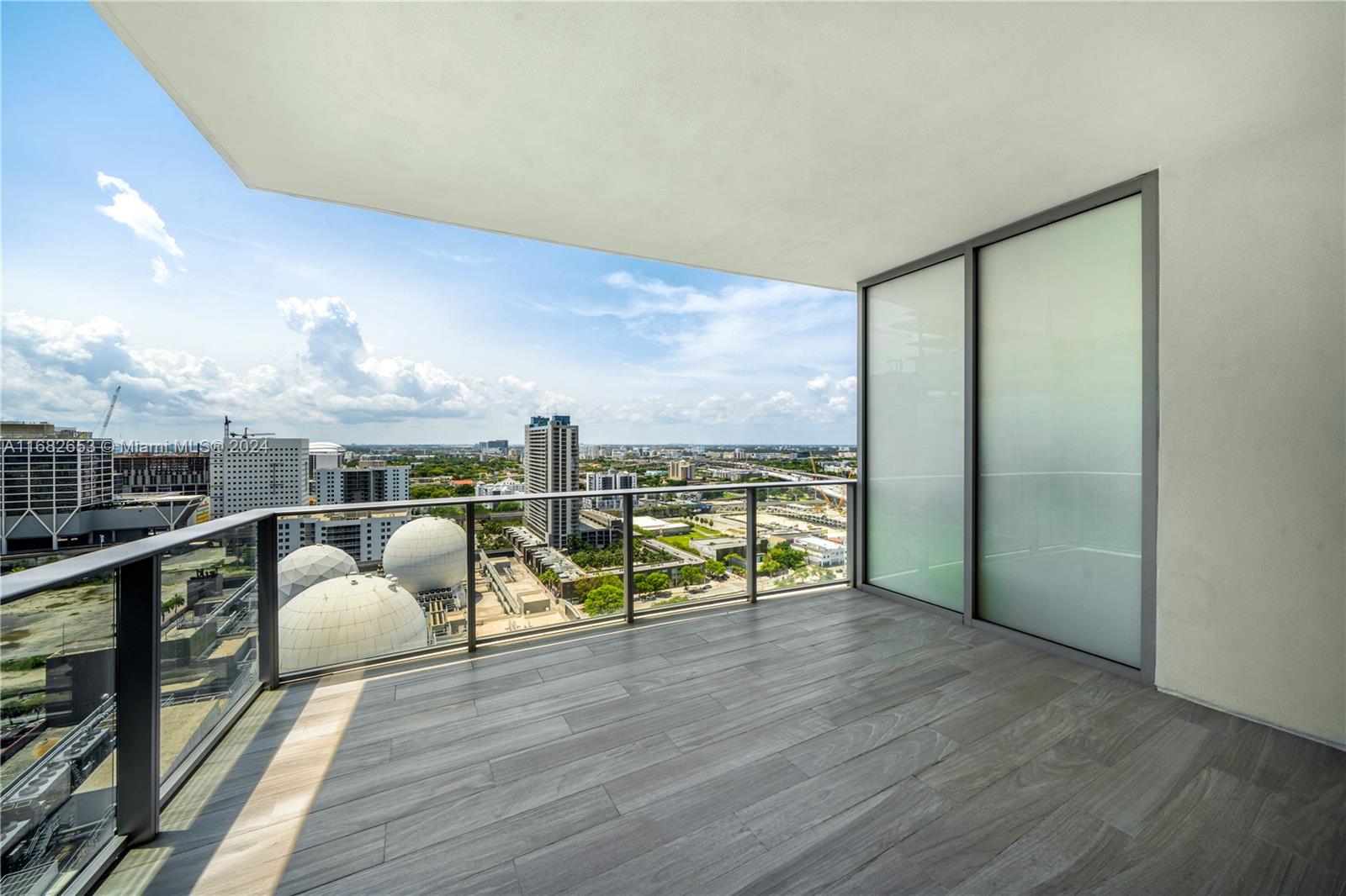 851 NE 1st AVE #2106, Miami FL 33132