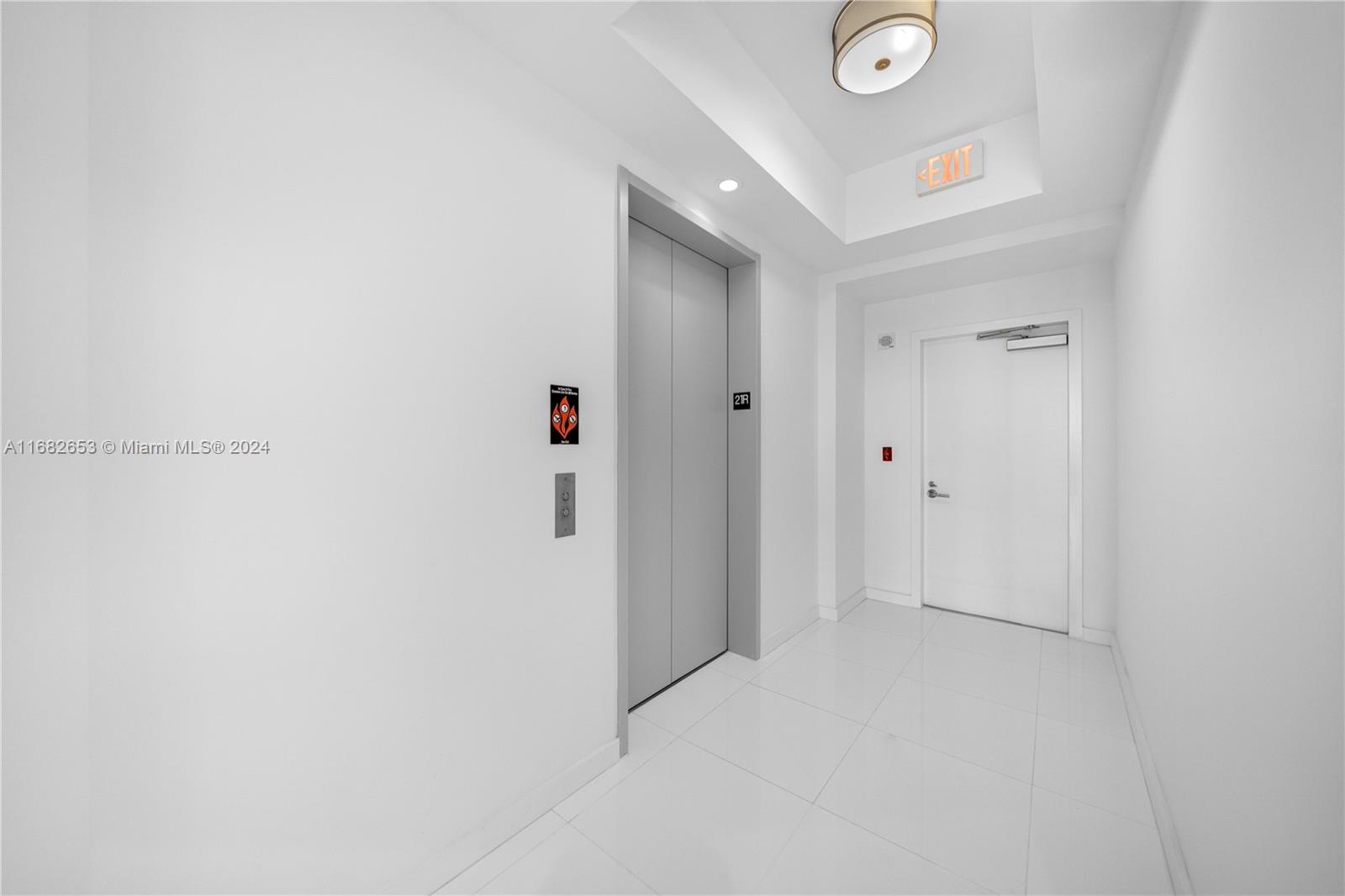 851 NE 1st AVE #2106, Miami FL 33132
