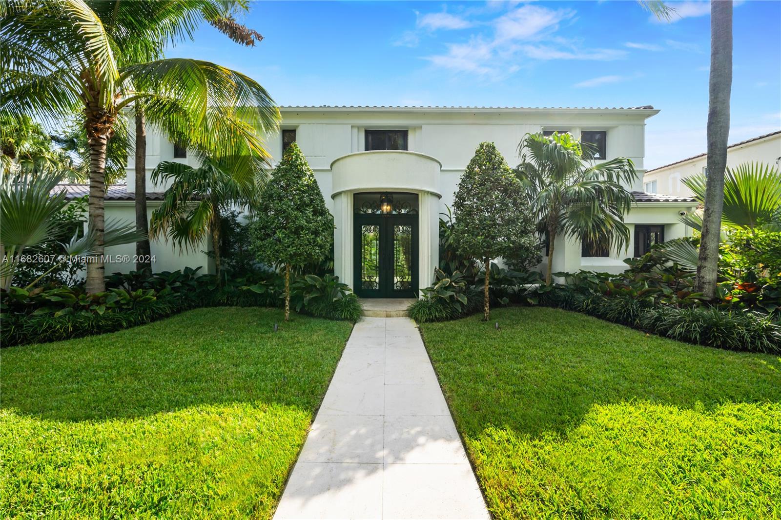 3125 Pine Tree Dr, Miami Beach, Florida image 12