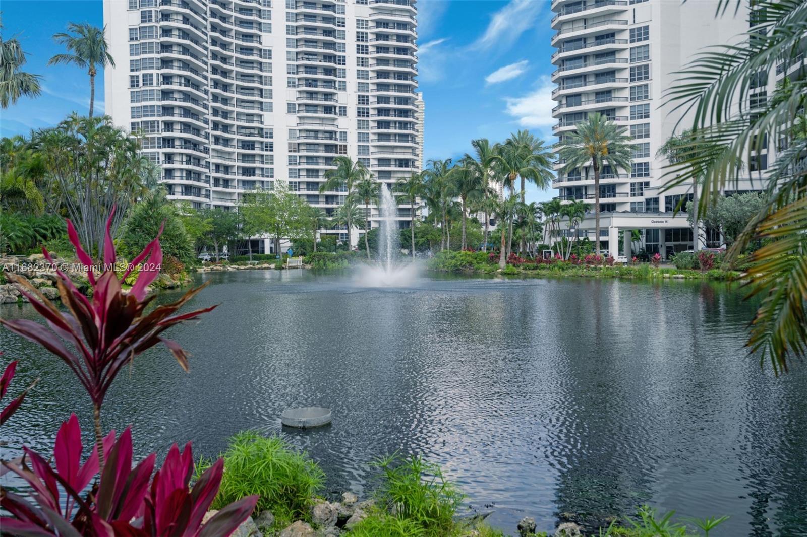 3500 Mystic Pointe Drive #2108, Aventura, Florida image 20