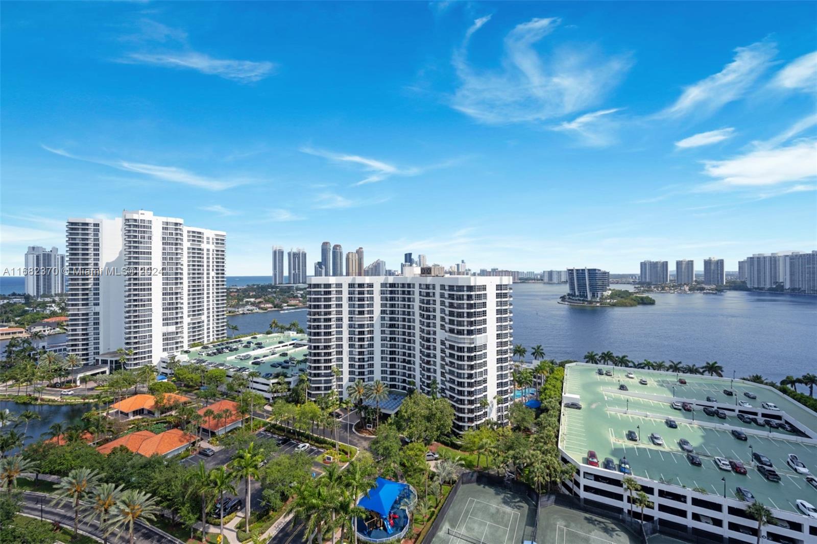 3500 Mystic Pointe Drive #2108, Aventura, Florida image 22