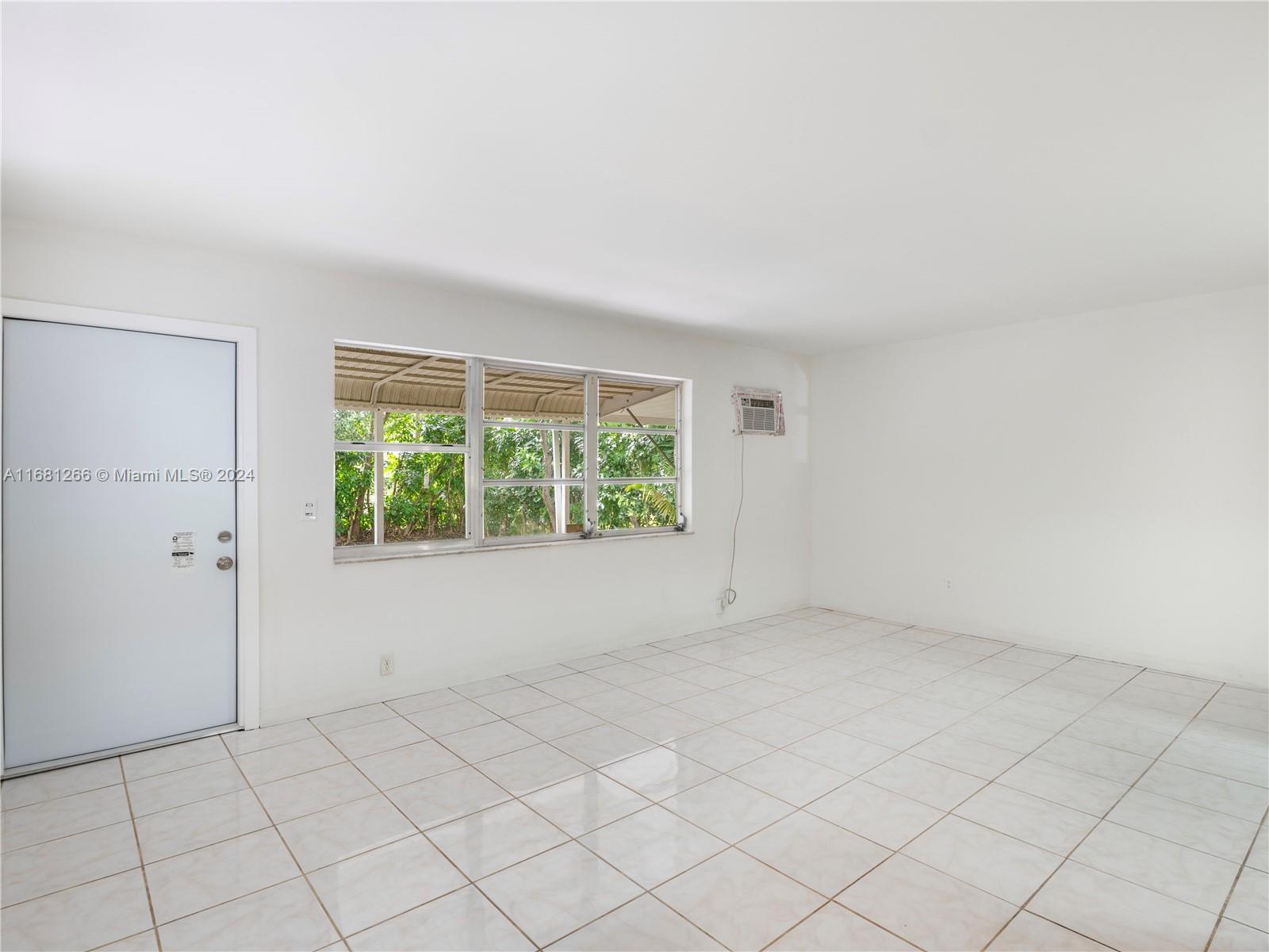 810 NW 134th St, North Miami, Florida image 12