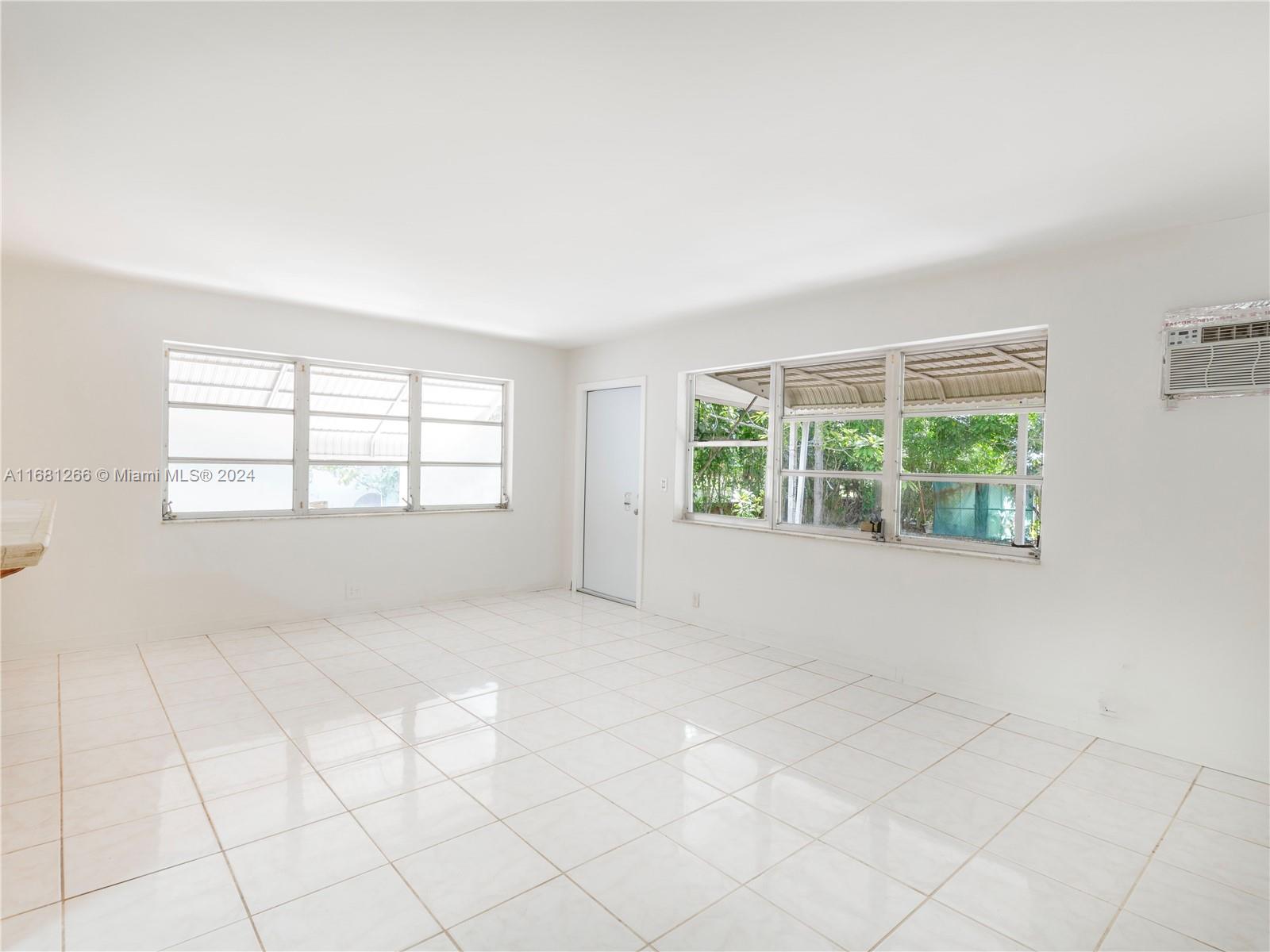 810 NW 134th St, North Miami, Florida image 15