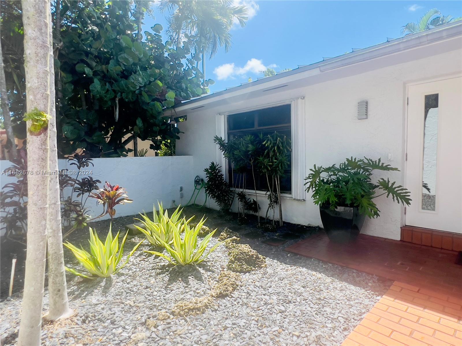 6520 SW 48th St, South Miami, Florida image 8