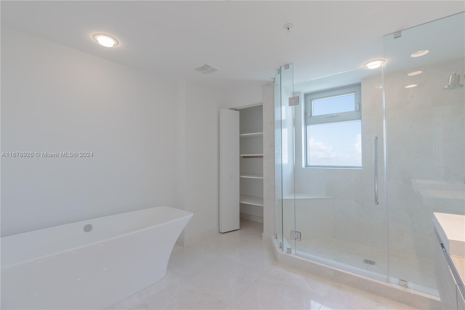 17301 Biscayne Blvd #1108, North Miami Beach, Florida image 19