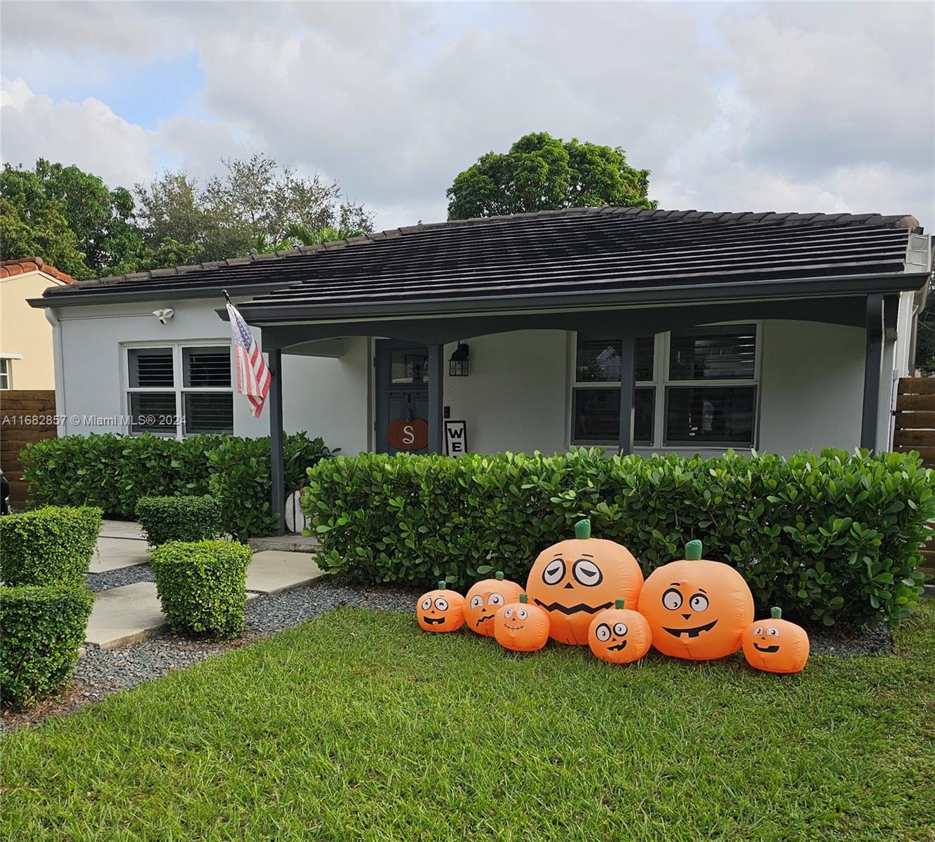 Residential, Miami Springs, Florida image 1