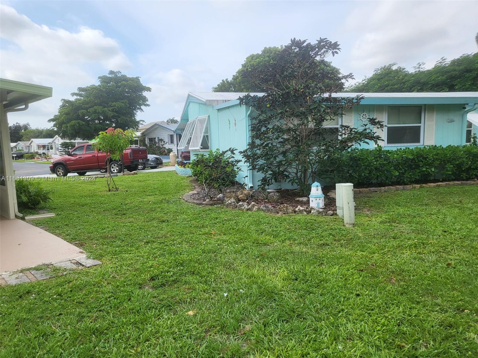 738 Sunny South Avenue, Boynton Beach, Florida image 4