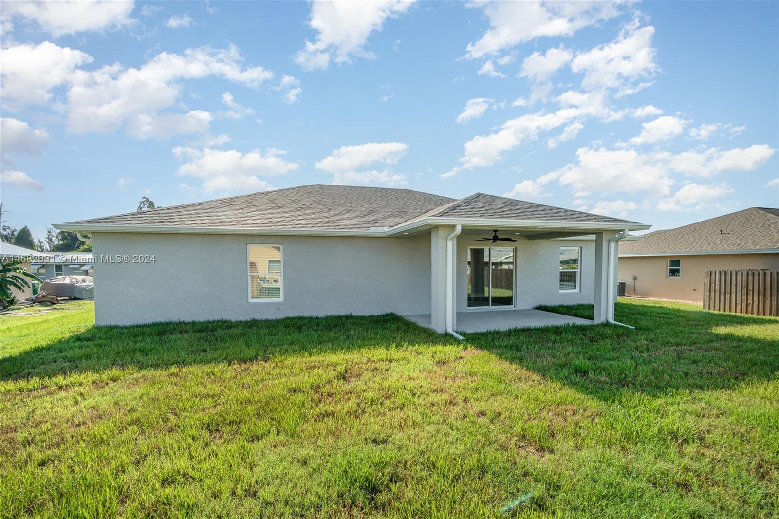 320 NW 1st Ter, Cape Coral, Florida image 27