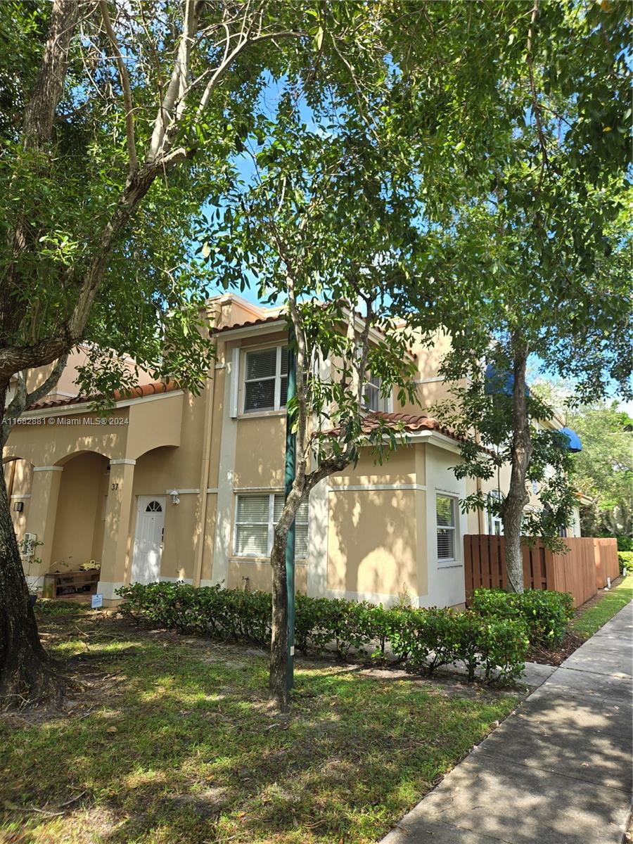 537 Racquet Club Rd #37, Weston, Florida image 24