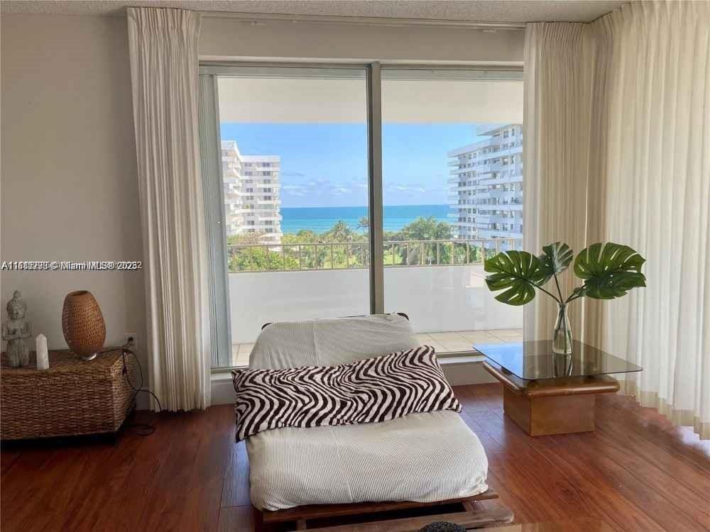 155 Ocean Lane Dr #709, Key Biscayne FL 33149