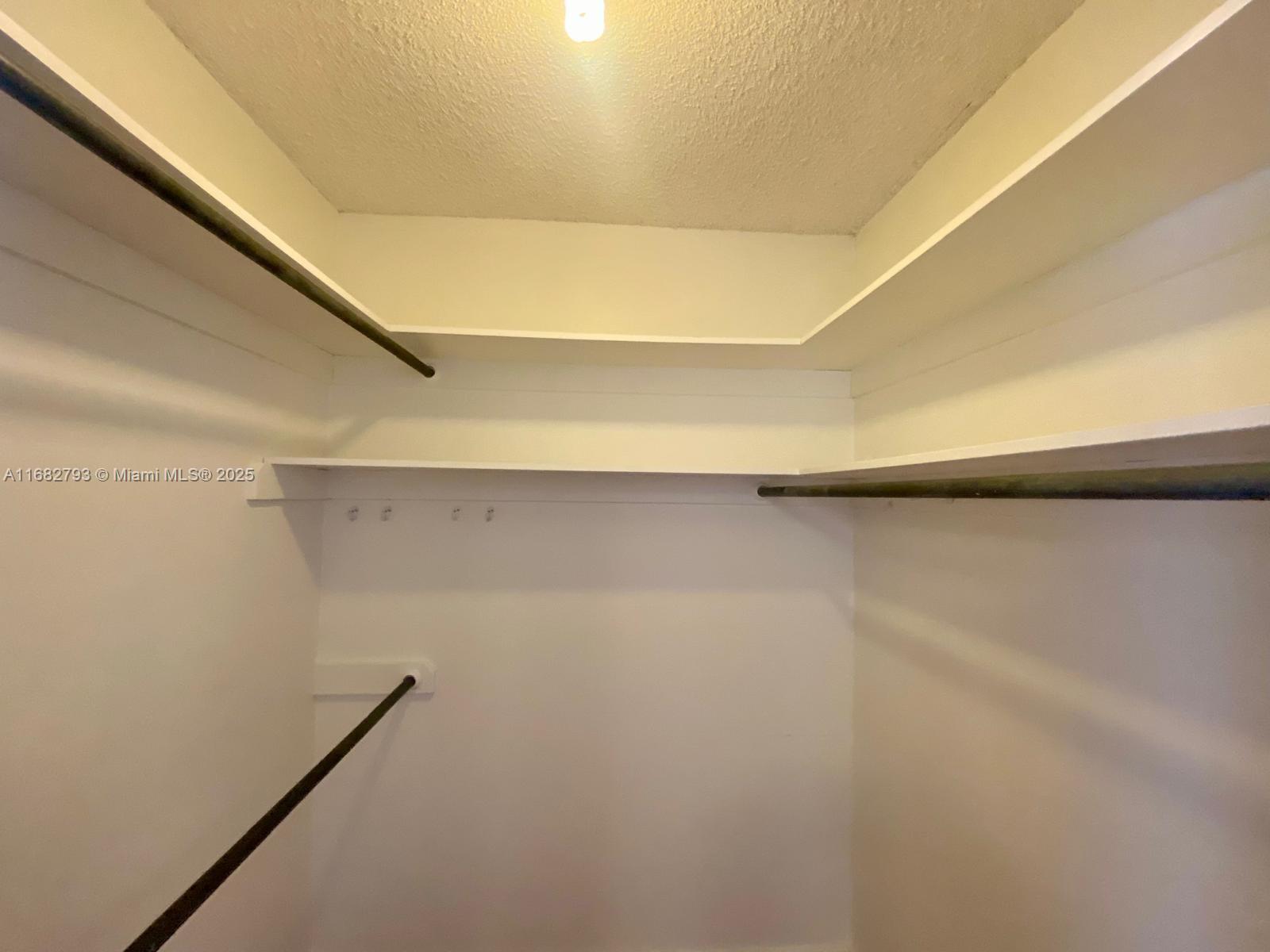 155 Ocean Lane Dr #709, Key Biscayne FL 33149