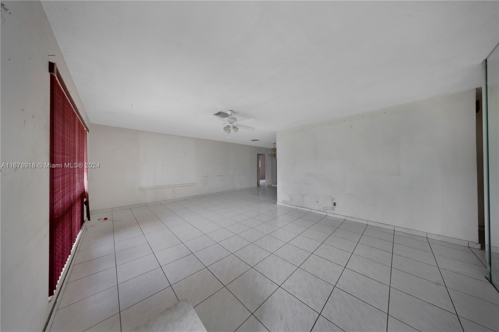 543 S Crescent Dr, Hollywood, Florida image 31