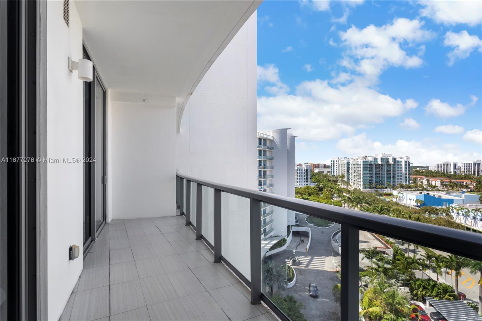 3300 NE 188th St #915, Aventura FL 33180