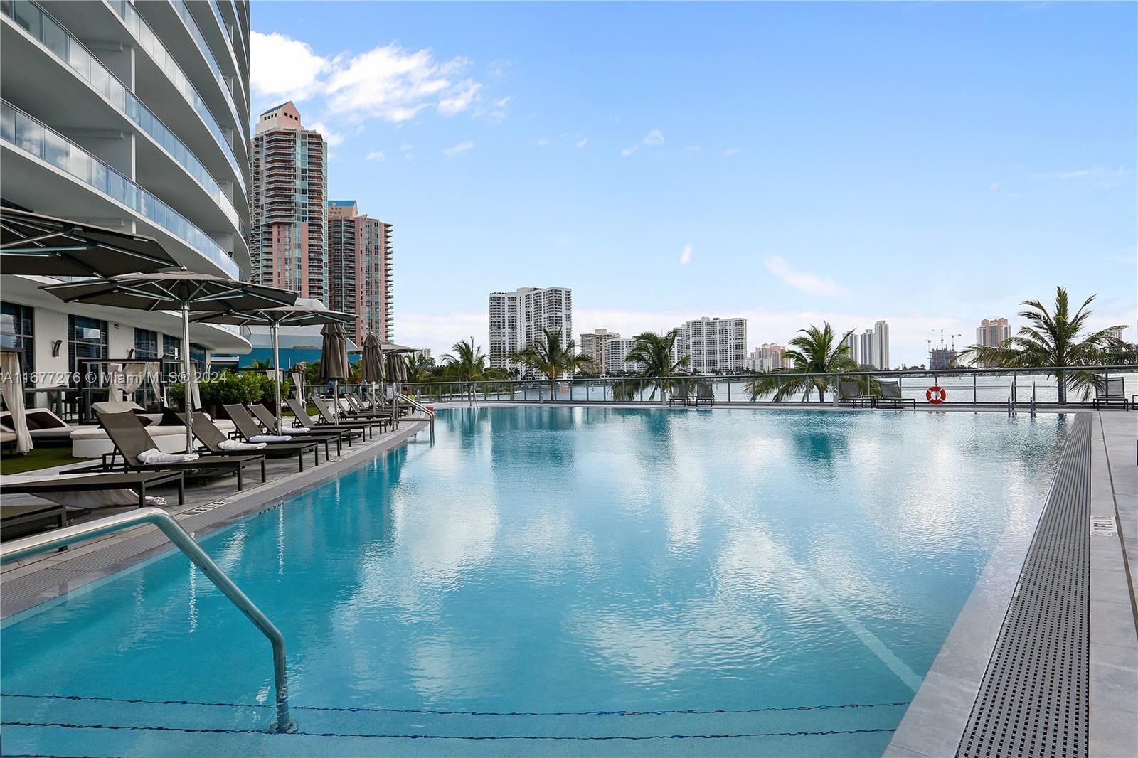3300 NE 188th St #915, Aventura FL 33180