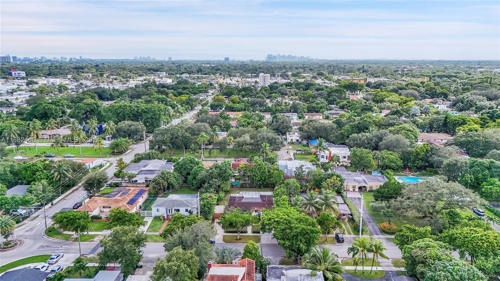 470 NE 131st St, North Miami, Florida image 30