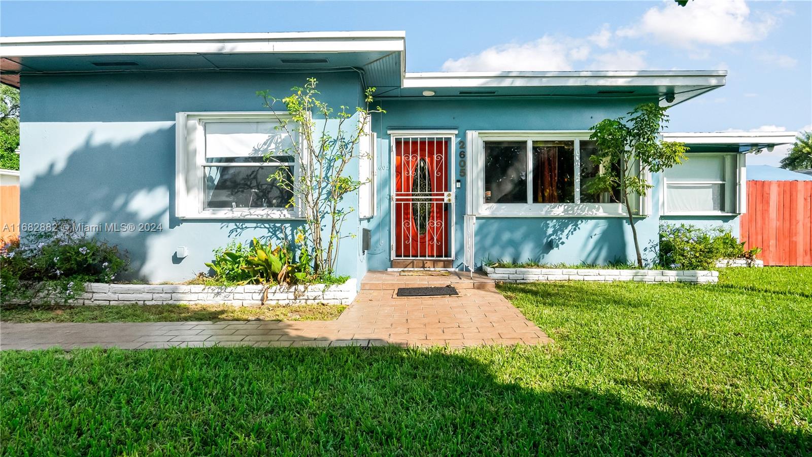 2605 Mckinley St, Hollywood, Florida image 2