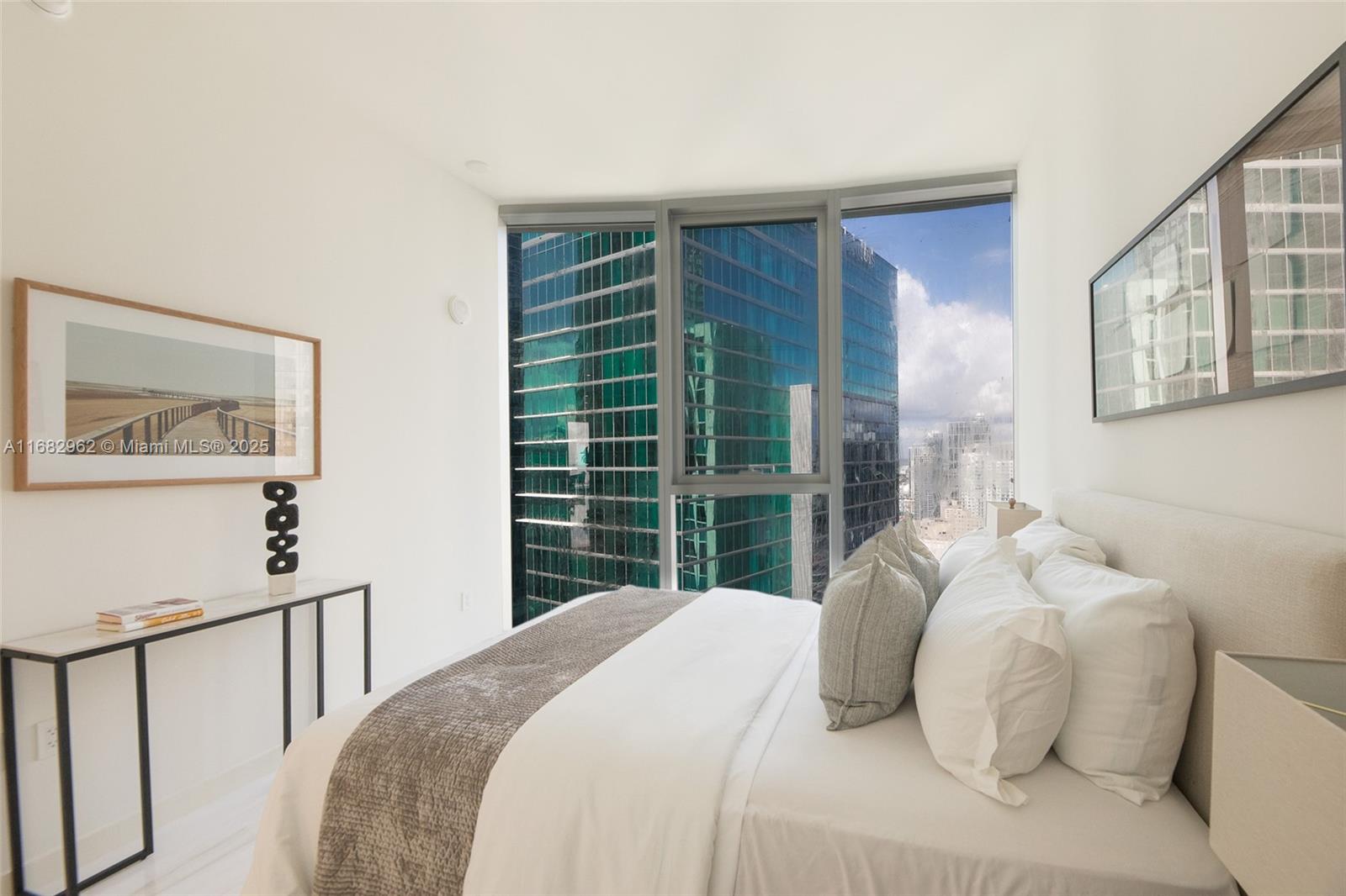 300 Biscayne Blvd Way #3707, Miami, Florida image 25