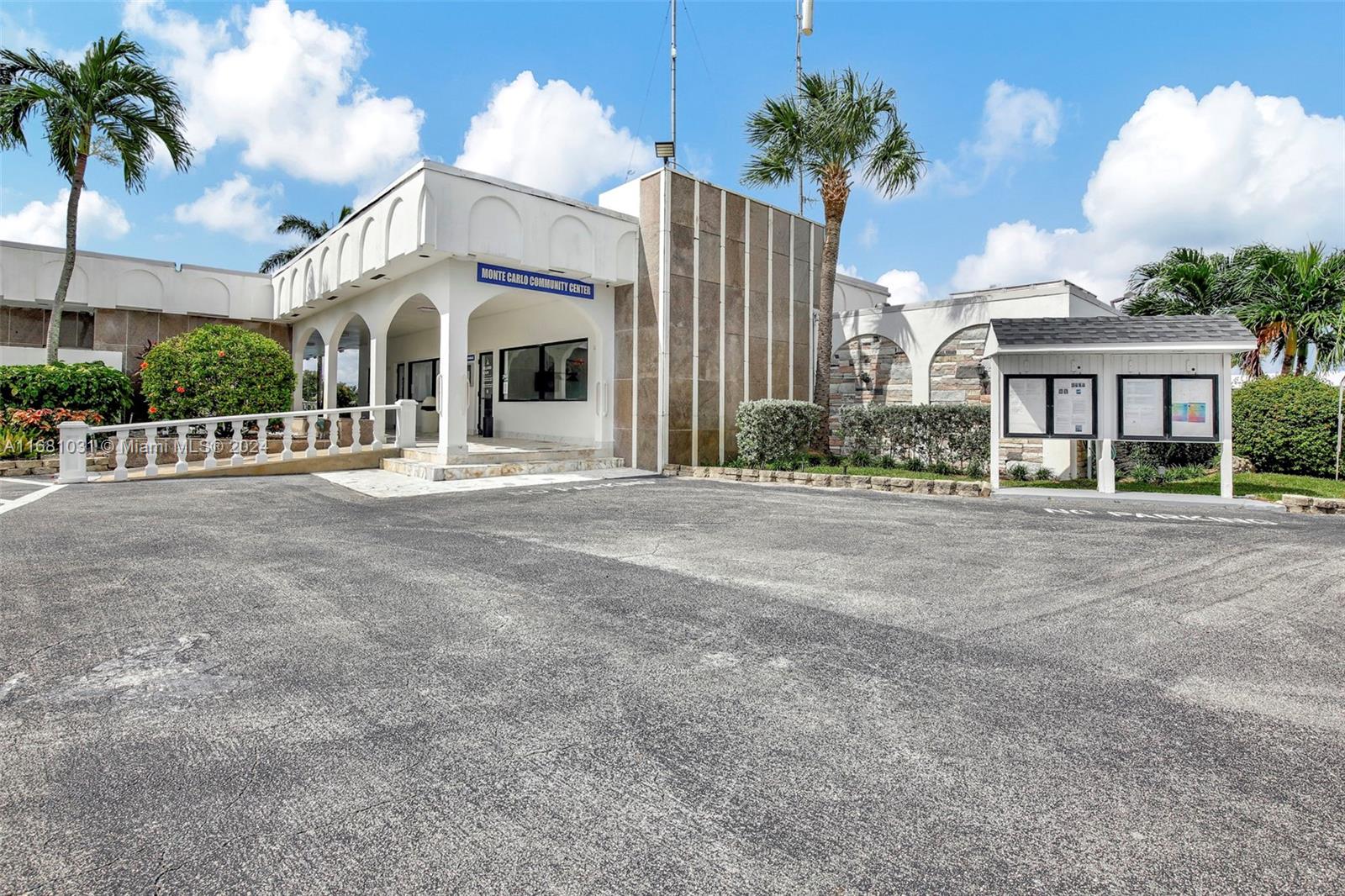 128 Lake Shore Dr, Pembroke Park, Florida image 35