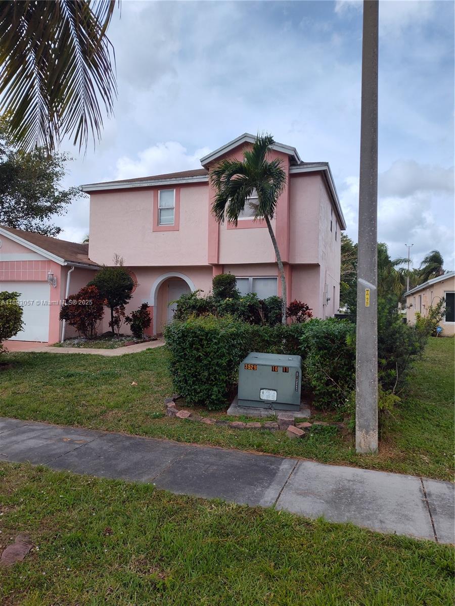 2821 Huron Way, Miramar, Florida image 2