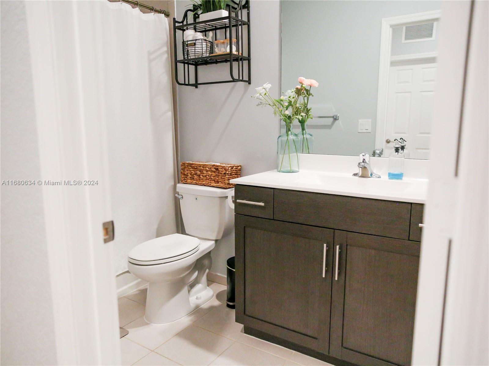 3405 W 106th St #3405, Hialeah, Florida image 27