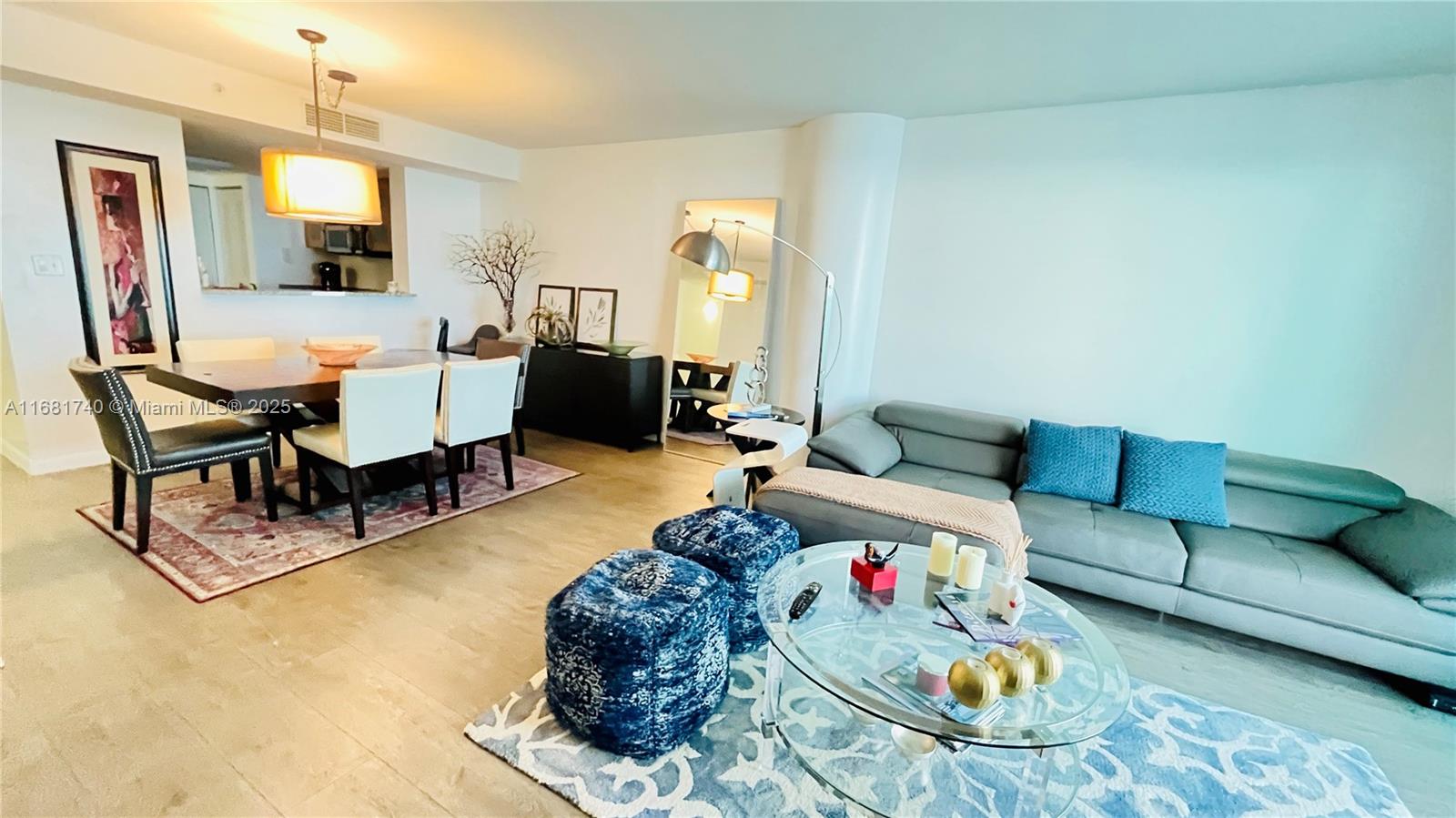 2101 Brickell Ave #2807, Miami FL 33129