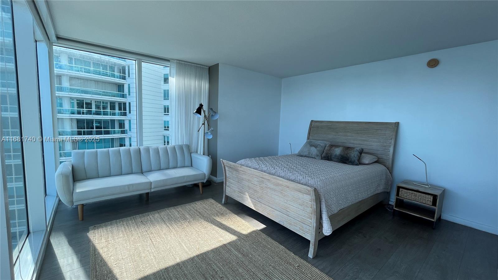 2101 Brickell Ave #2807, Miami FL 33129