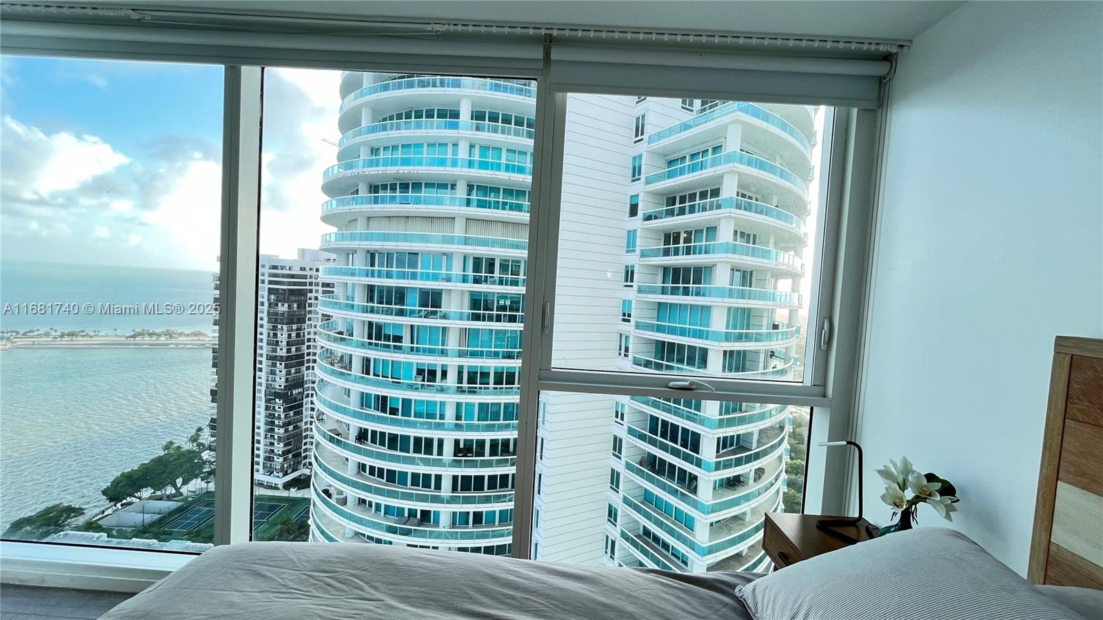 2101 Brickell Ave #2807, Miami FL 33129