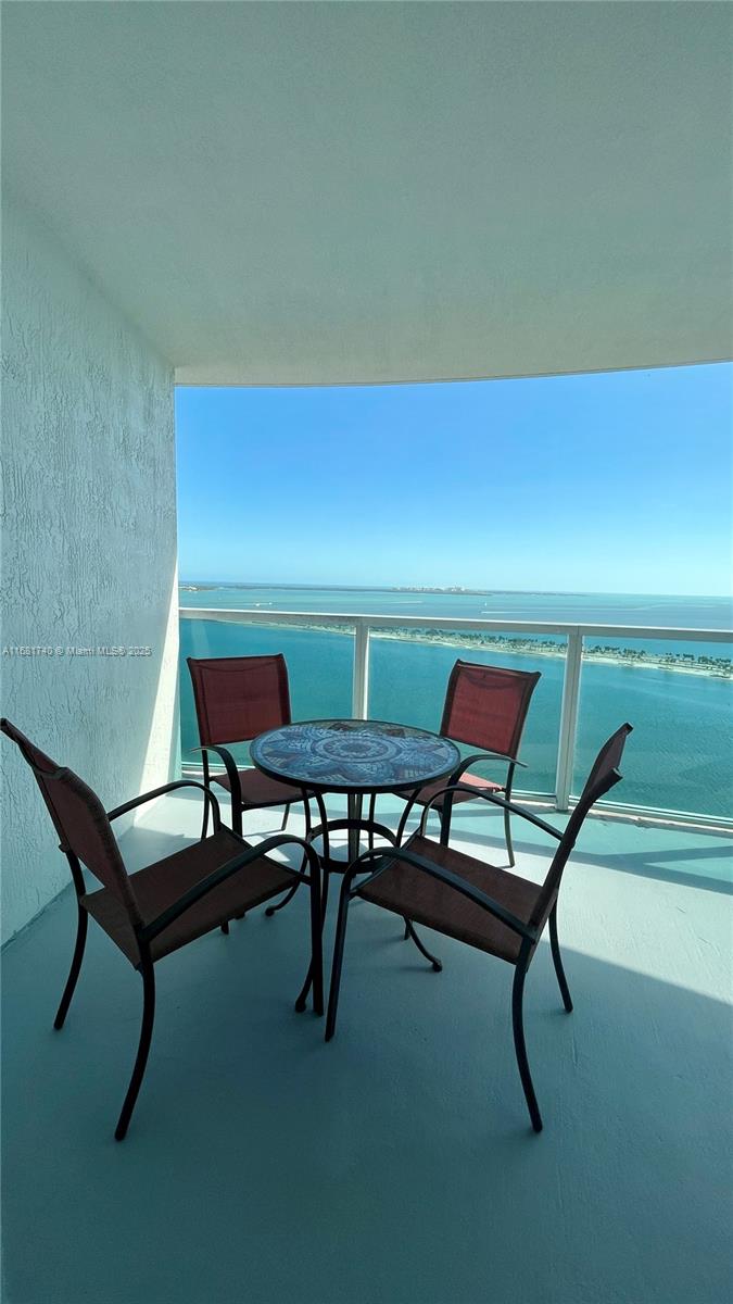 2101 Brickell Ave #2807, Miami FL 33129