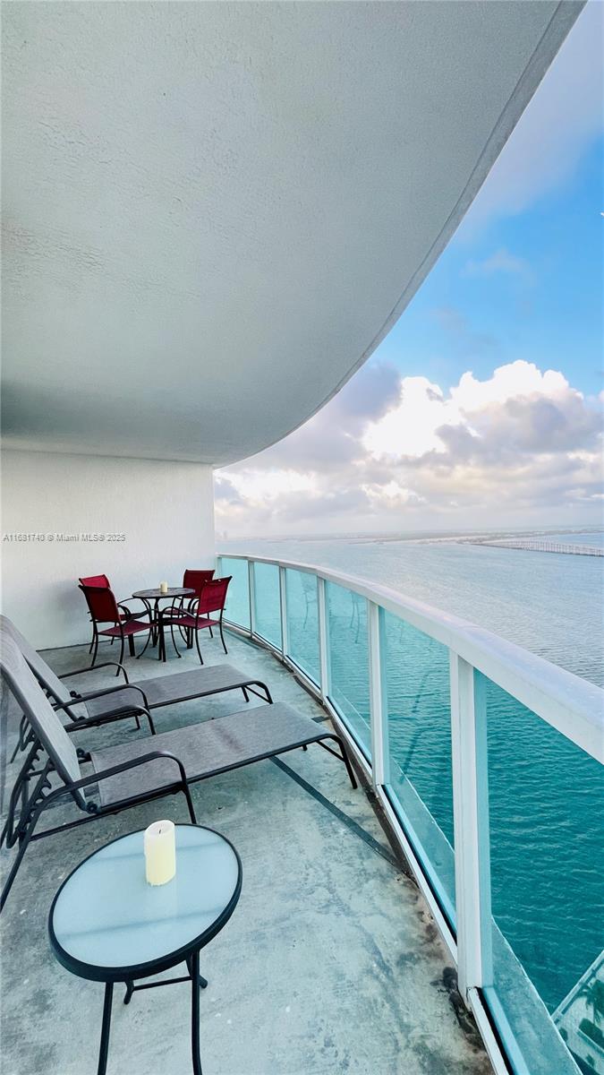 2101 Brickell Ave #2807, Miami FL 33129