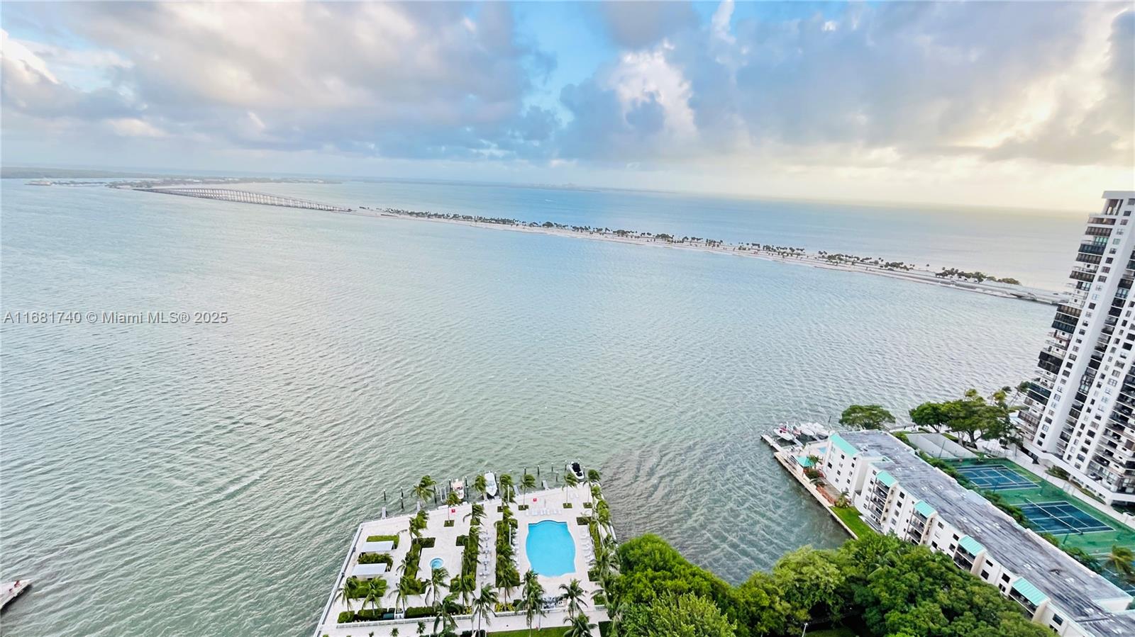 2101 Brickell Ave #2807, Miami FL 33129