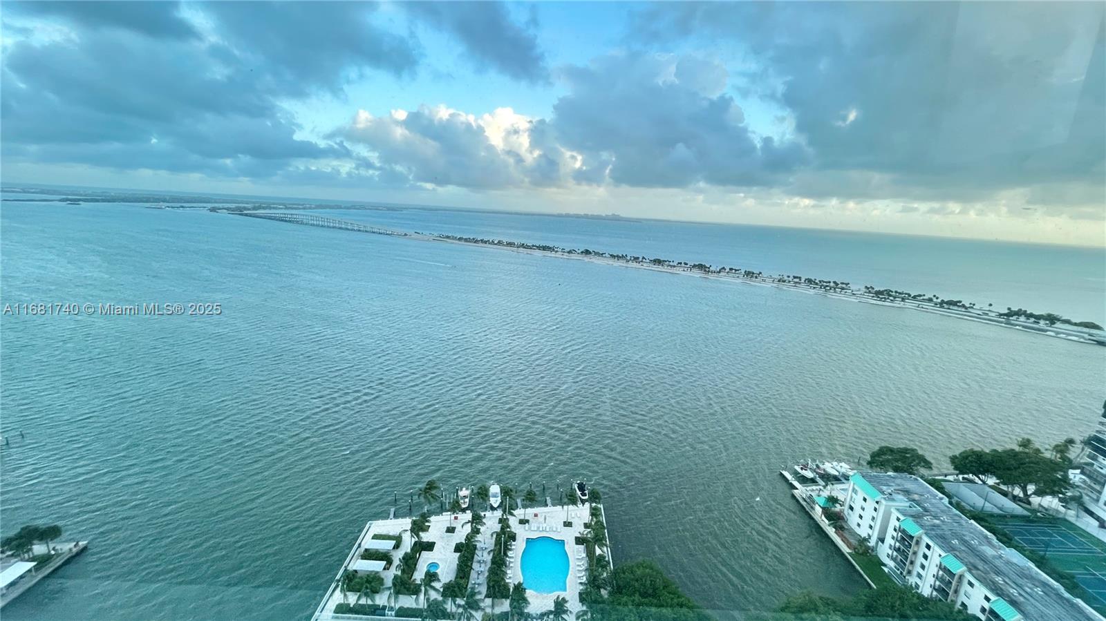 2101 Brickell Ave #2807, Miami FL 33129