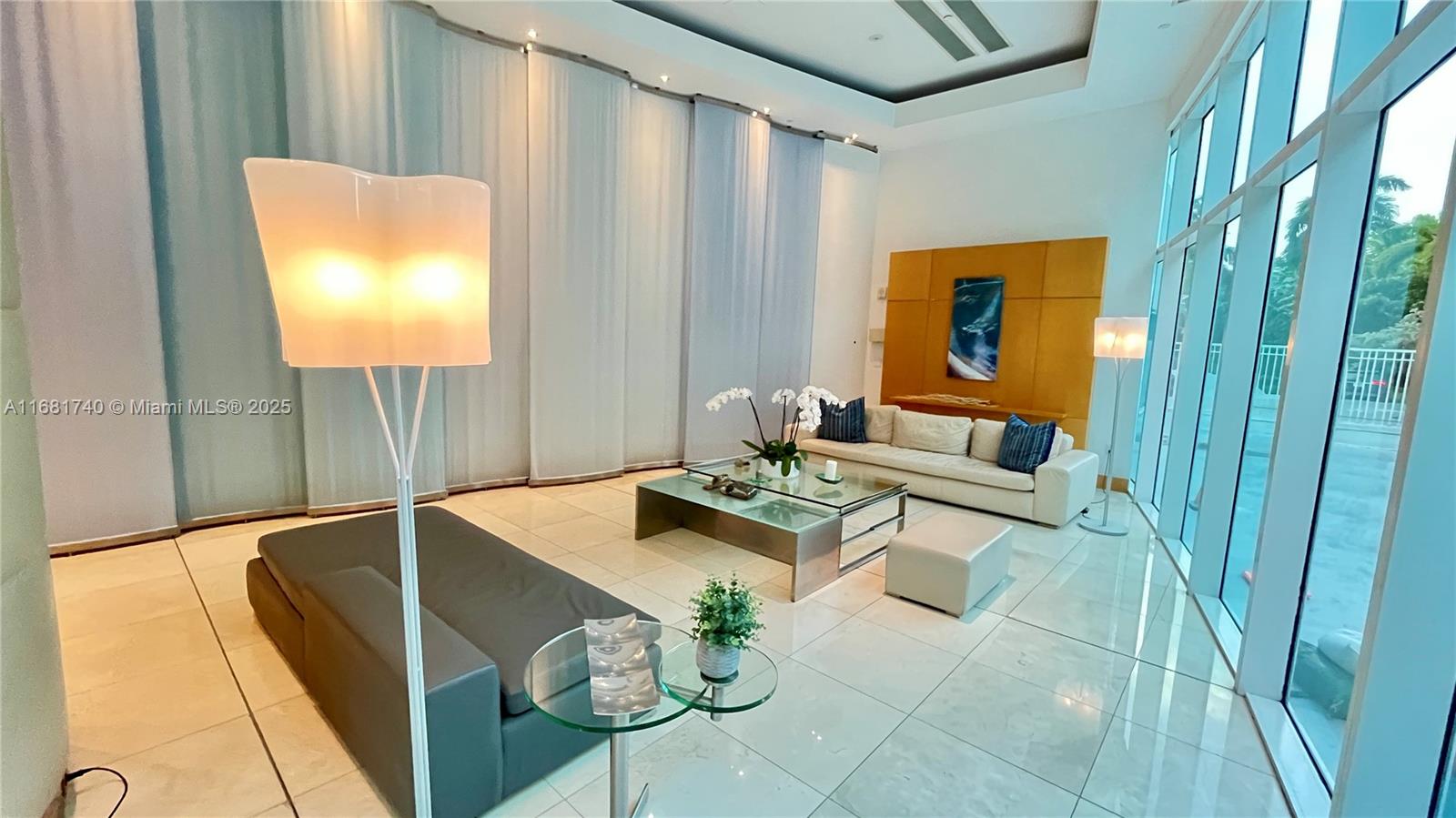 2101 Brickell Ave #2807, Miami FL 33129