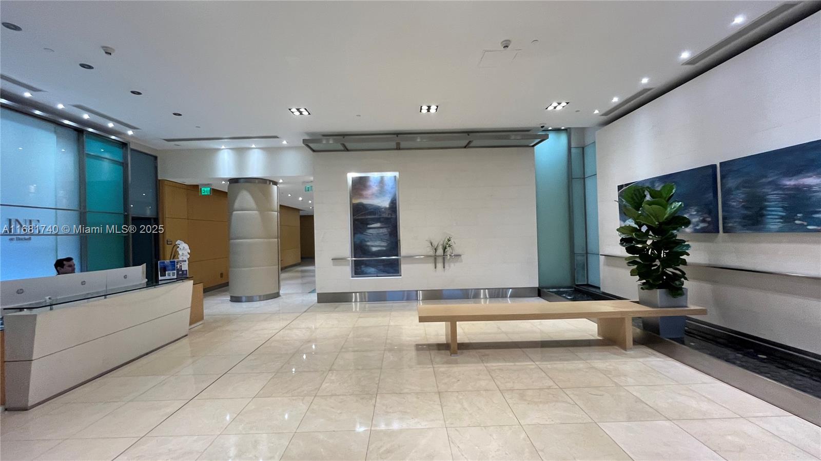 2101 Brickell Ave #2807, Miami FL 33129