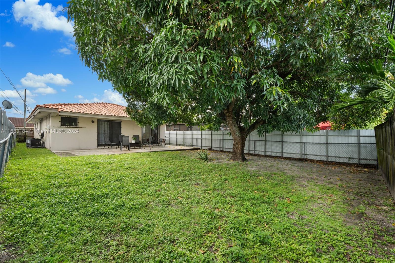 811 W 33rd St, Hialeah, Florida image 27