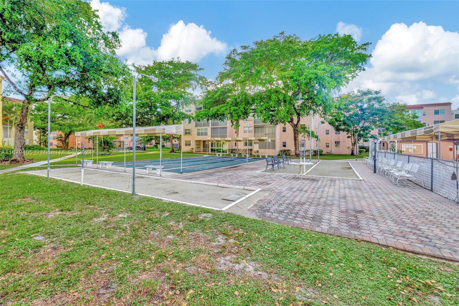 2811 Somerset Dr #209, Lauderdale Lakes, Florida image 20