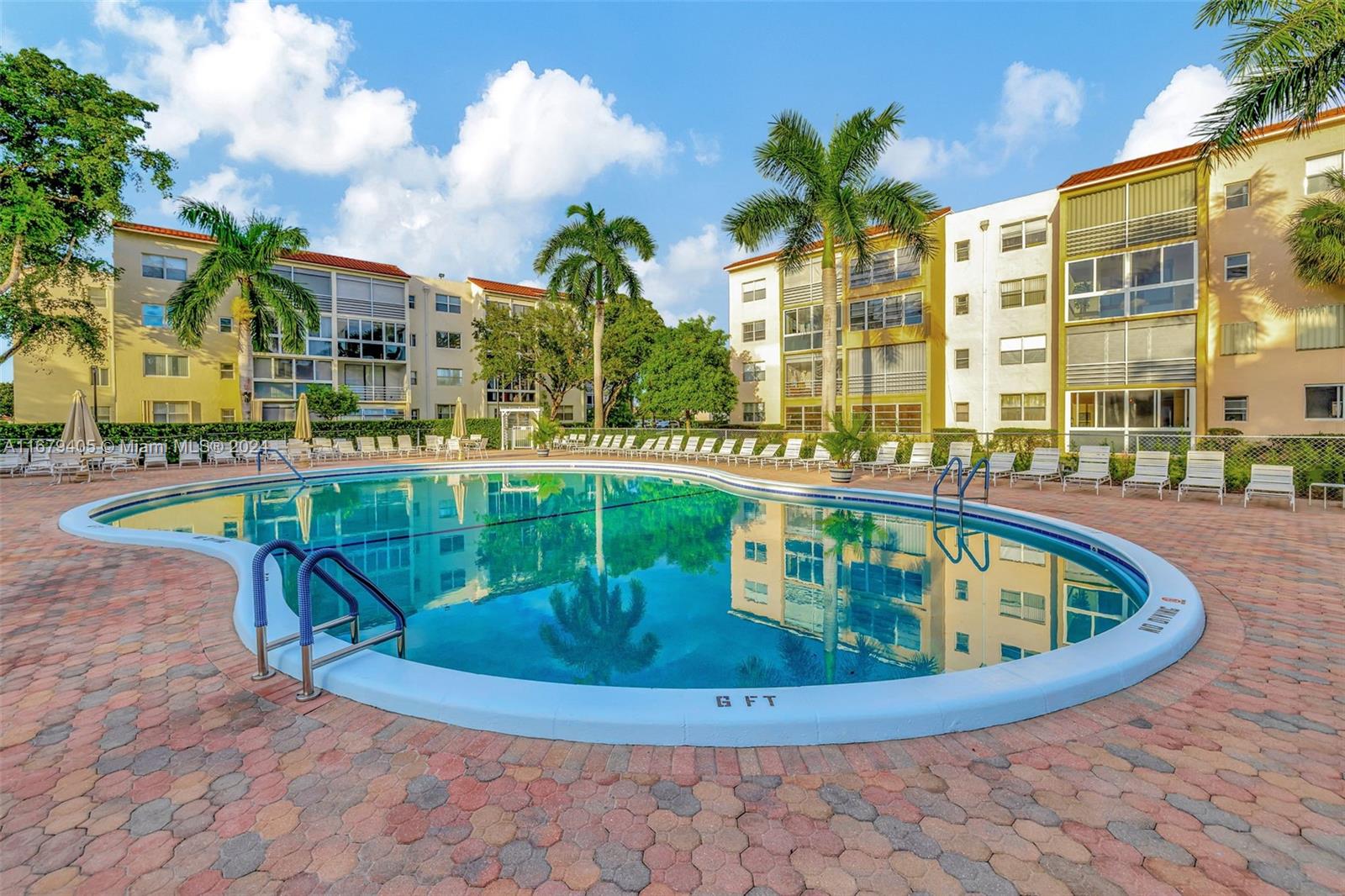 2811 Somerset Dr #209, Lauderdale Lakes, Florida image 3