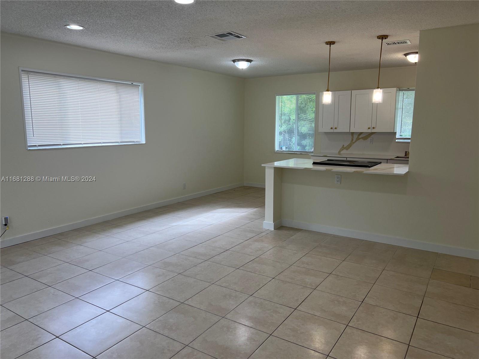 2821 NW 8th St, Pompano Beach, Florida image 4