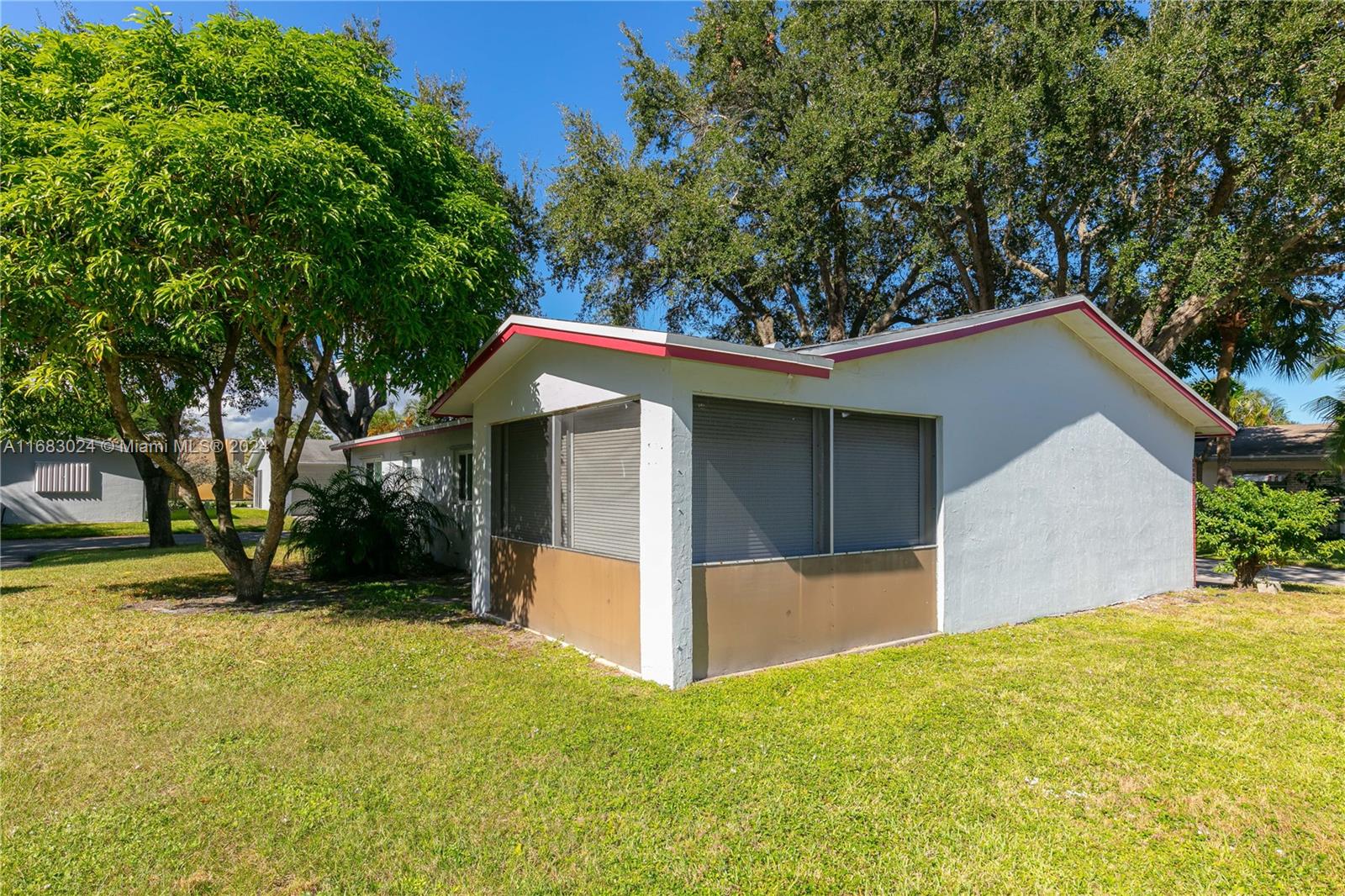 2510 SW Natura Blvd, Deerfield Beach, Florida image 34