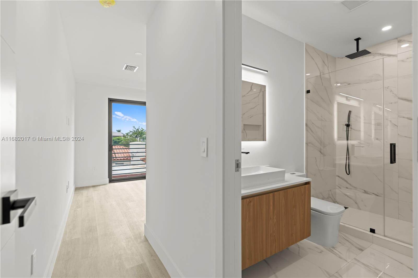 1814 Middle River Dr #2, Fort Lauderdale, Florida image 25