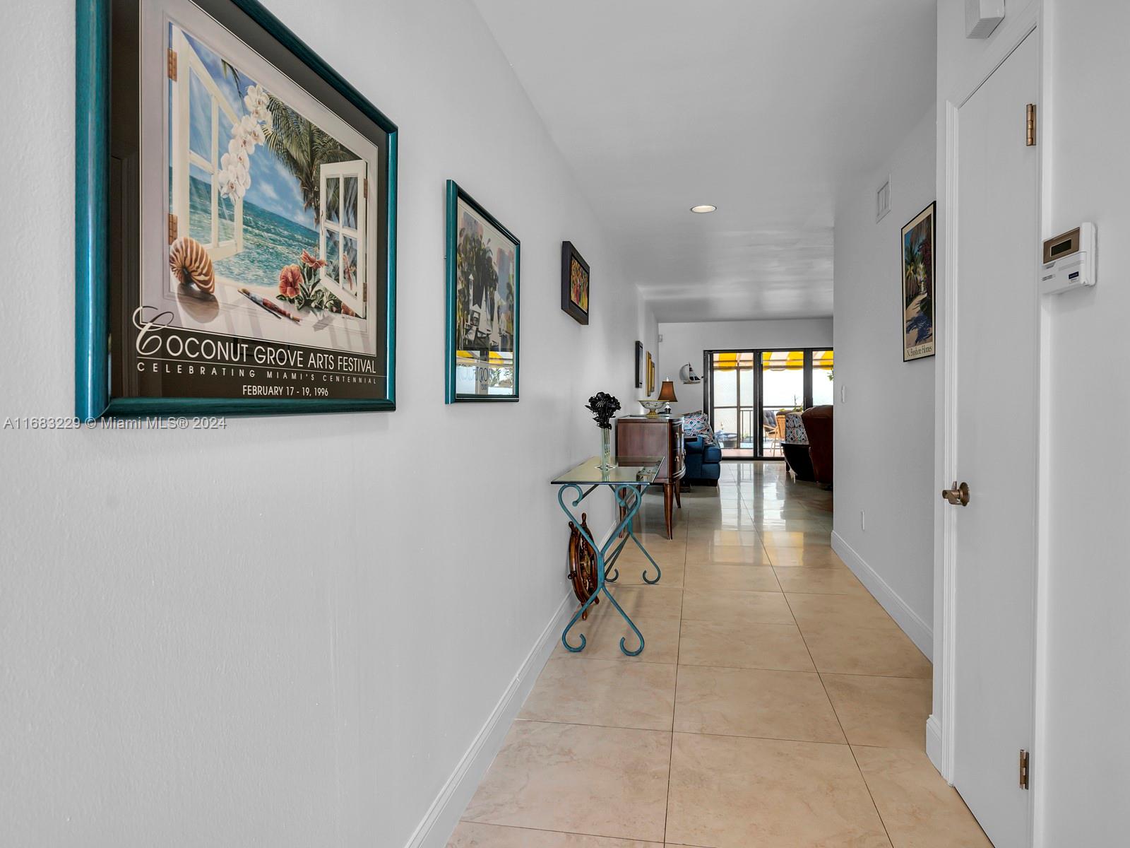 15545 N Cairnryan Ct, Miami Lakes, Florida image 11