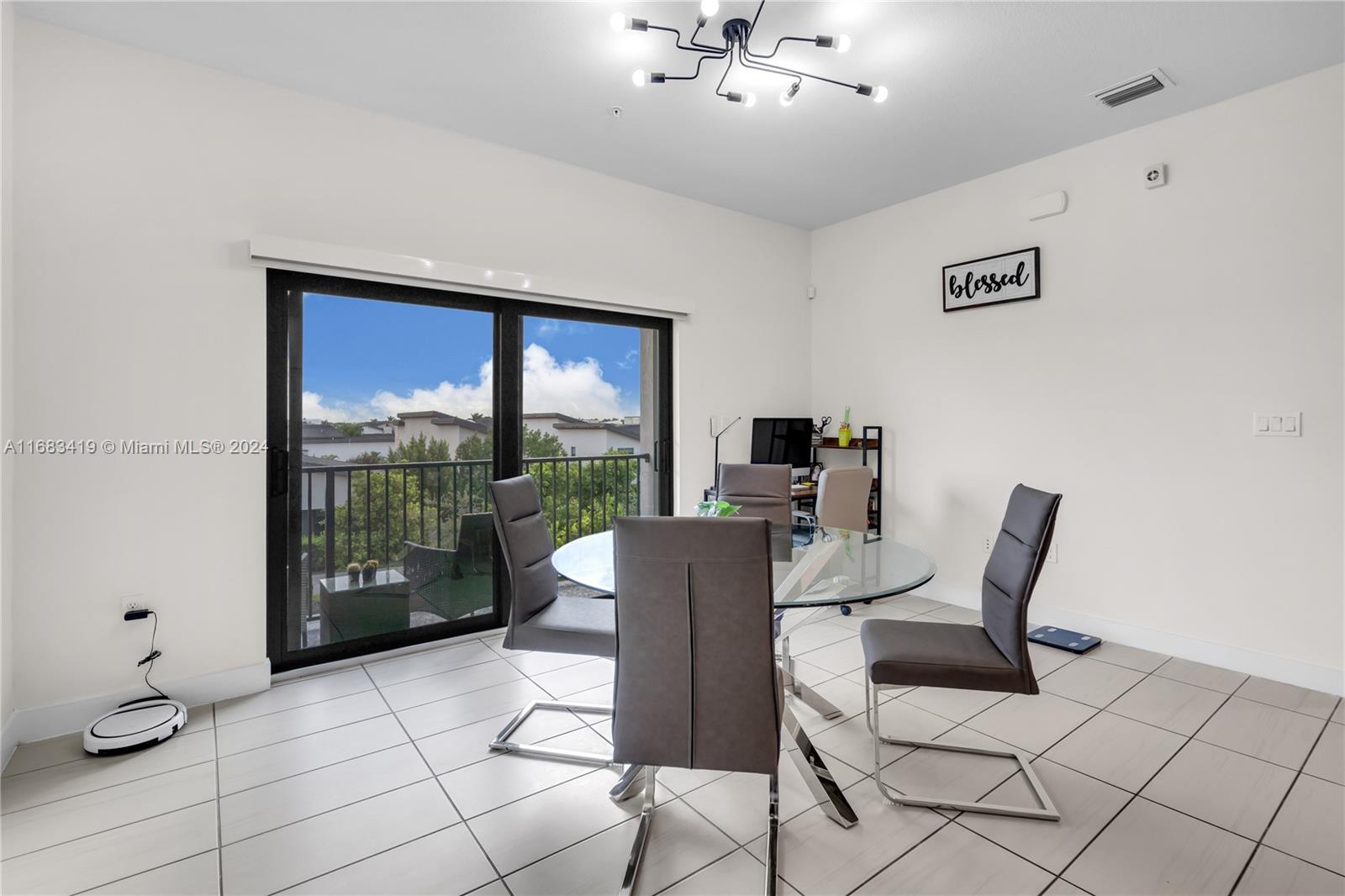 7809 NW 104th Ave #32, Doral, Florida image 11