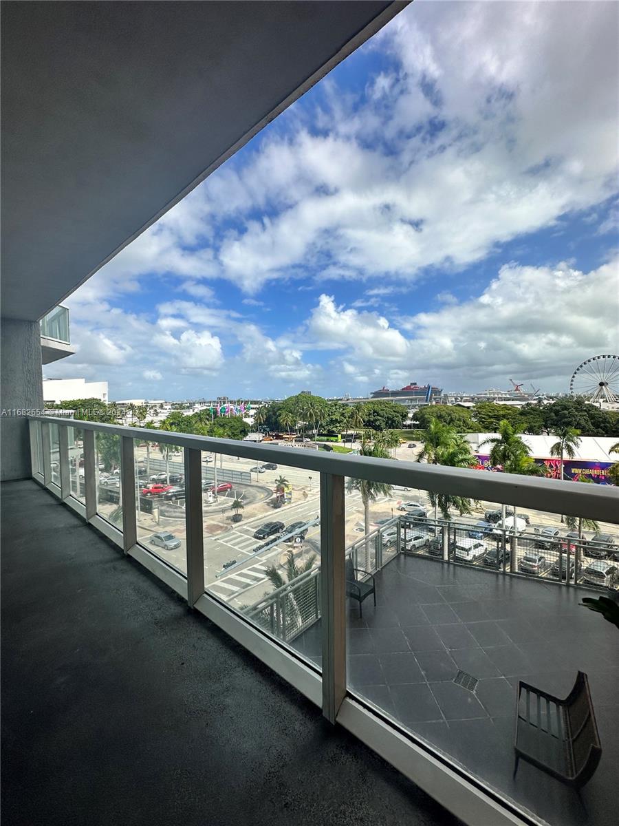244 Biscayne Blvd #503, Miami FL 33132